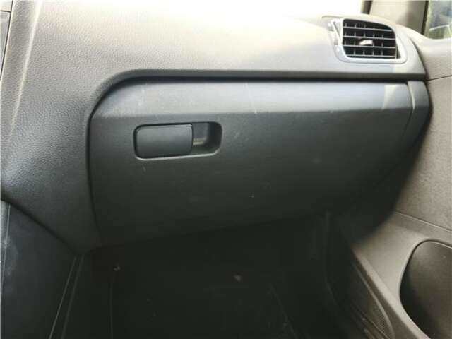 Guantera Volkswagen Polo 1.2 SPORT [1.2 LTR. - 51 KW 12V]