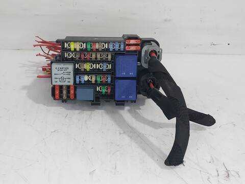 Caja Reles Fusibles Renault Scenic BOSE EDITION 110CV 81KW