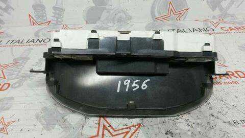 Foto 3ª: Cuadro de Instrumentos Toyota Yaris 1.5 TS 106CV 78KW [1NZFE] (2001)