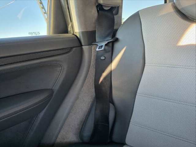 Cinturón Trasero Derecho Porsche Cayenne M4851 AUT.