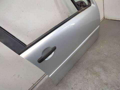 Foto 3ª: Puerta Delantera Derecha Citroen C3 1.4 HDI 68CV 50KW [8HZ] (2007)