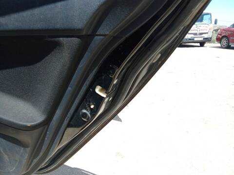 Cerradura Puerta Trasera Derecha Mitsubishi Lancer 1.8 CY3A CY6A) 143CV 105KW