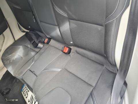 Foto 3ª: Asientos Traseros Volvo V40 KINETIC 120CV 88KW [D4204T8] (2016)