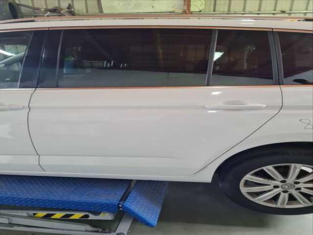 Puerta Trasera Izquierda Volkswagen Touran SPORT BMT 150CV 110KW