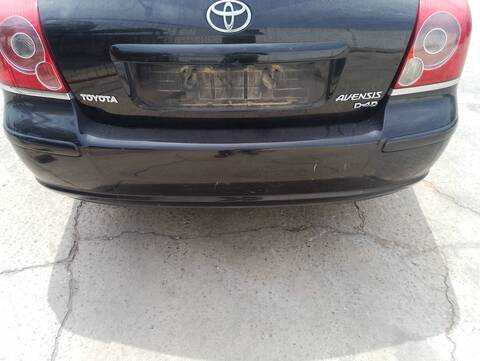 Foto 3ª: Paragolpes Trasero Toyota Avensis 2.0 D4-D EXECUTIVE BERLINA 5-PTAS.) 126CV 93KW [1AD] (2008)