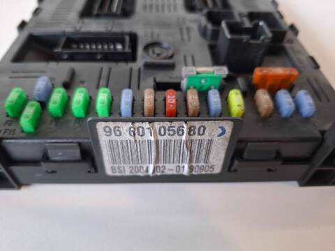 Foto 3ª: Caja Reles Fusibles Citroen C5 AUDACE 2.0 HDI FAP CAT RHR - DW10BTED4) 136CV