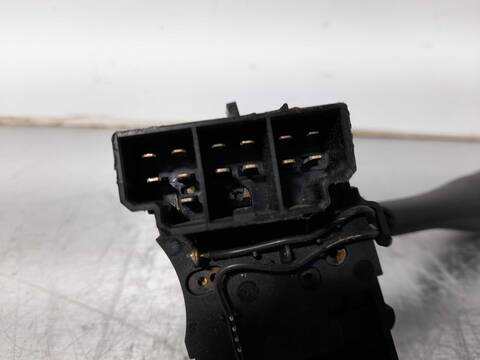 Foto 4ª: Mando Multifuncion Nissan Primera 1.6 16V CAT BERLINA 99CV 73KW [GA16] (1998)