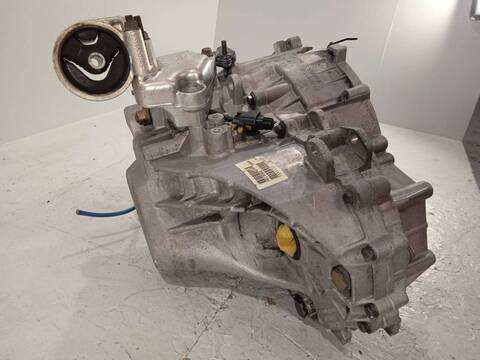 Foto 3ª: Caja Cambios Volvo V40 2.0 T 160CV 118KW FAMILIAR [B4204T] (1999)