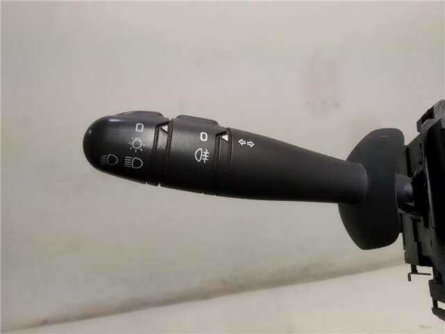 Foto 2ª: Mando Multifuncion Renault Trafic 2.0 27 CN [2.0 LTR. - 84 KW DCI DIESEL CAT]