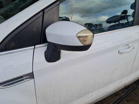 Retrovisor Izquierdo Ford Kuga TITANIUM S 4X2 140CV 103KW