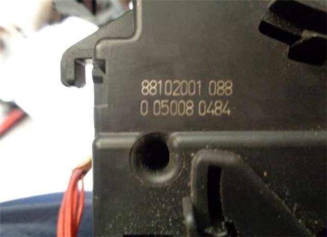 Foto 3ª: Mando Multifuncion Renault Clio 1.5 DCI (68CV) [K9KM768]