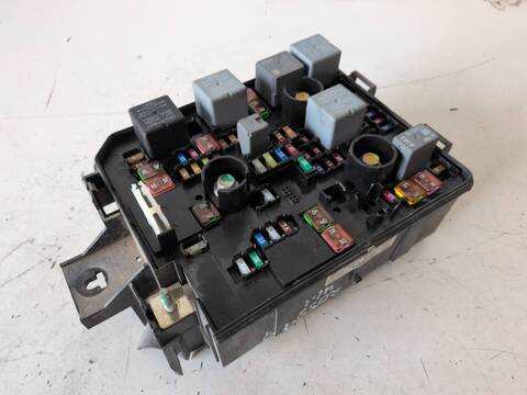 Caja Reles Fusibles Opel Mokka A17DTS