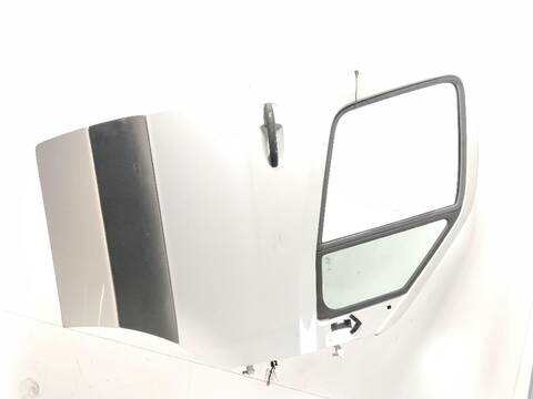 Puerta Delantera Derecha Mercedes Sprinter VERSION INDEFINIDA