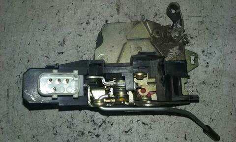 Foto 2ª: Cerradura Puerta Trasera Izquierda Bmw Serie 5 518 530D BERLINA 184CV 135KW [30-6D-1 D] (1998)