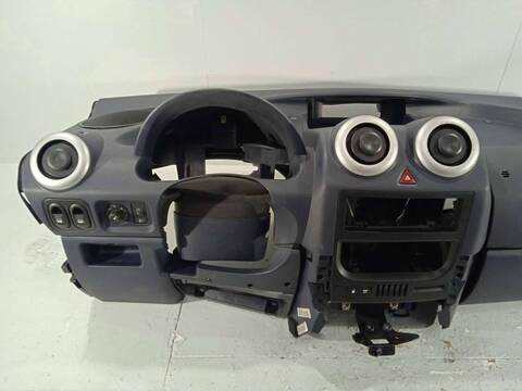 Foto 2ª: Salpicadero Peugeot 1007 1.4 HDI 68CV 50KW (2005)