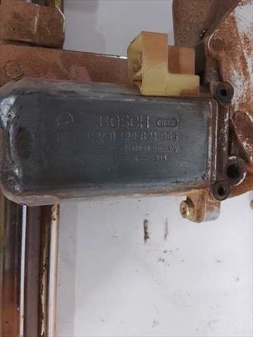 Foto 2ª: Elevalunas Eléctrico Delantero Izquierdo Nissan Vanette 2.3 D [D/LD33] (2000)