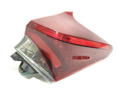 Piloto Trasero Derecho Toyota Auris 1.6 D-4D CAT 112CV 82KW