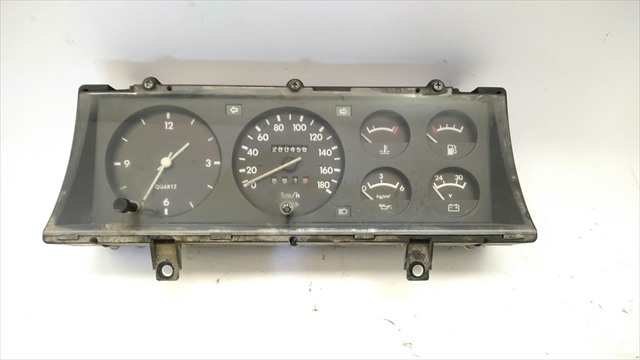 Foto 2ª: Cuadro de Instrumentos Nissan Patrol 3.3 SD [D/SD33] (1985)