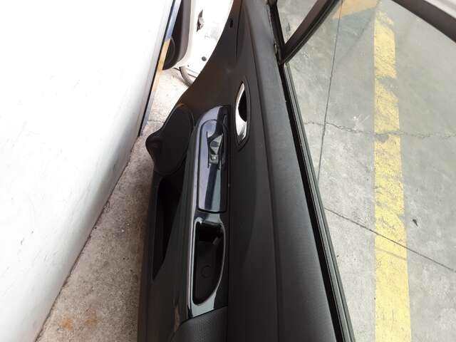Foto 3ª: Puerta Delantera Derecha Renault Clio 1.5 DCI90CV [K9K 608] (2013)