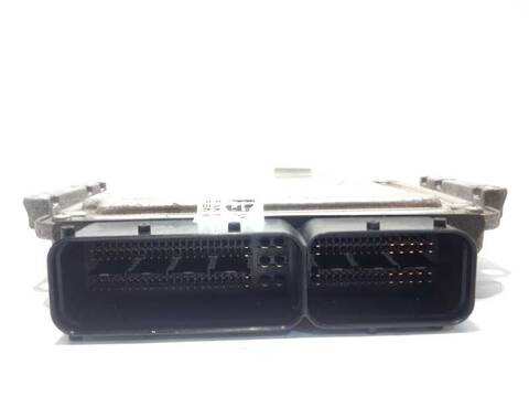 Foto 3ª: Centralita Motor ECU Hyundai ix35 1.7 CRDI CAT 116CV 85KW [D4FD] (2015)