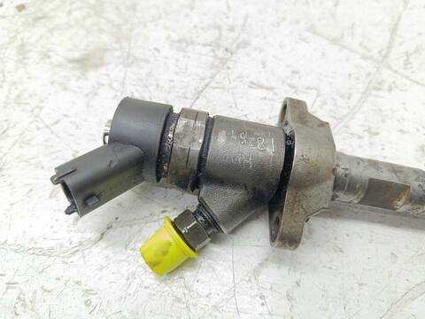 Foto 2ª: Inyectores Citroen C4 COLLECTION BERLINA 90CV 66KW [D9HX] (2006)