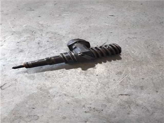 Foto 2ª: Inyectores Volkswagen Golf 1.9 ADVANCE [1.9 LTR. - 77 KW TDI] [BXE]