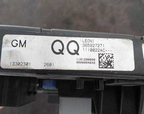 Foto 2ª: Caja Reles Fusibles Opel Astra SPORTIVE 1.6 16V SIDI TURBO 200CV (2011)