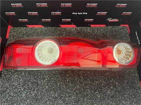 Foto 3ª: Piloto Trasero Izquierdo Volkswagen Crafter 35 FURGON BL TA FWD KW TDI 140CV 103KW