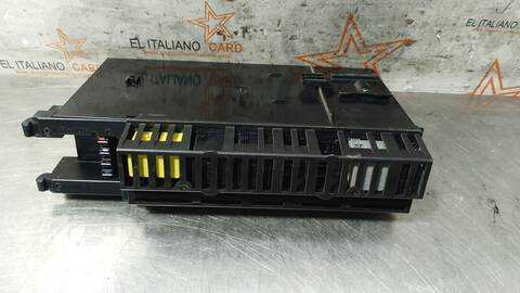 Foto 3ª: Caja Reles Fusibles Mercedes Clase E 180 E 320 CDI 211.026) BERLINA 204CV 150KW [648961] (2003)