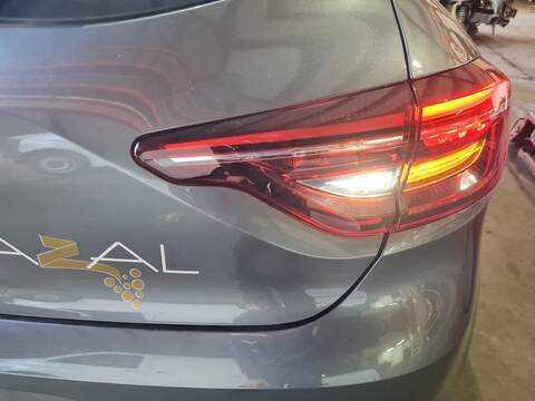 Foto 4ª: Piloto Portón Derecho Renault Clio EQUILIBRE 100CV 74KW [K9K876] (2023)