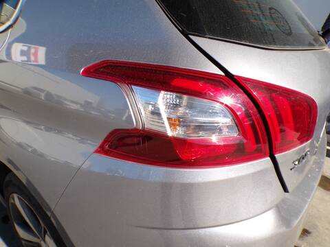 Piloto Trasero Izquierdo Peugeot 308 BH01