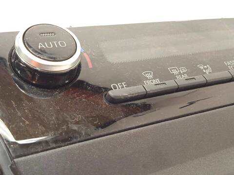 Foto 4ª: Mando Climatizador Toyota Yaris 1.5 HYBRID MXPJ10L) 92CV 68KW [M15A] (2023)