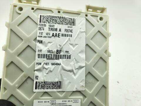 Foto 4ª: Caja Reles Fusibles Ford Focus TITANIUM 116CV 85KW [T1DA] (2015)
