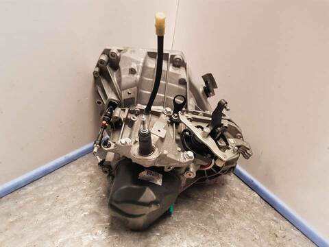 Foto 3ª: Caja Cambios Renault Clio EXPERIENCE 101CV 74KW [H4DD4] (2020)