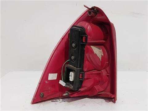 Foto 2ª: Piloto Trasero Derecho Peugeot 307 2.0 HDI 110 107CV 79KW [RHS (DW10ATED4)] (2002)