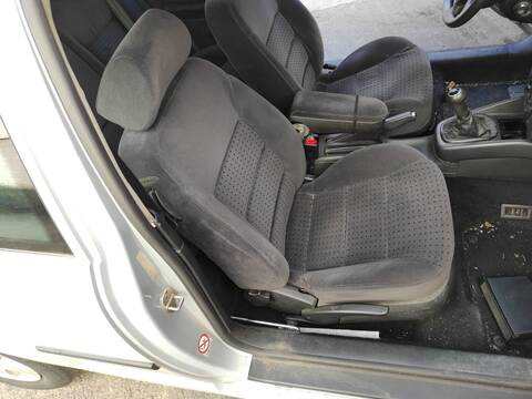 Foto 1ª: Asiento Delantero Derecho Volkswagen Golf AKQ BERLINA (1998)