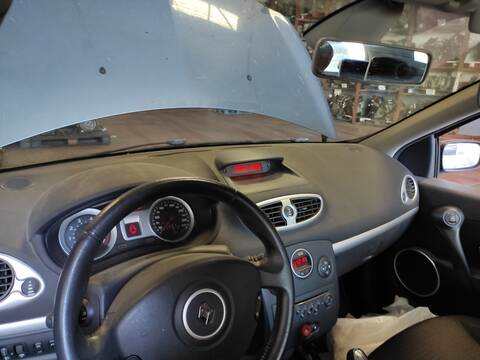 Foto 1ª: Salpicadero Renault Clio K4J780 (2006)