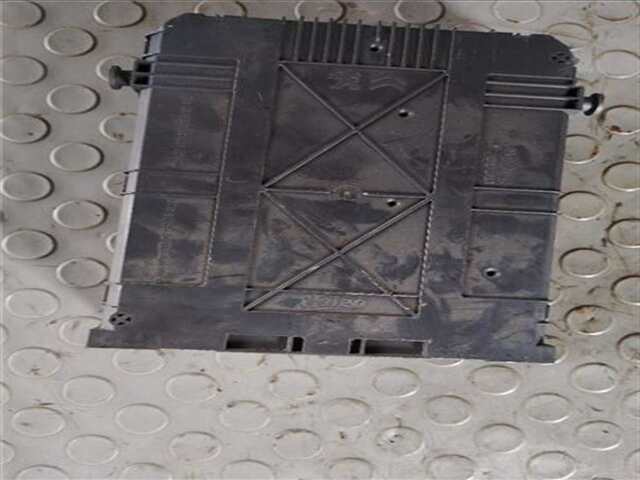 Foto 3ª: Centralita Confort BSI Peugeot 308 1.6 ACTIVE [1.6 LTR. - 85 KW 16V E-HDI FAP] [9h05]