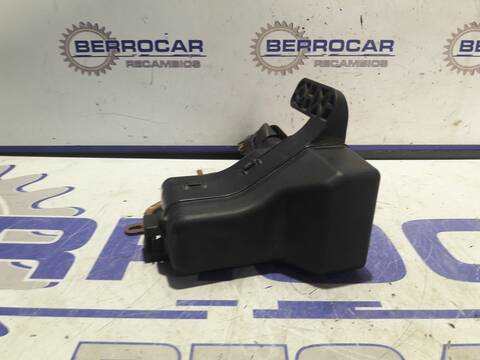 Foto 3ª: Caja Reles Fusibles Toyota Corolla 1.4 TD CAT 90CV 66KW [1NDTV] (2004)