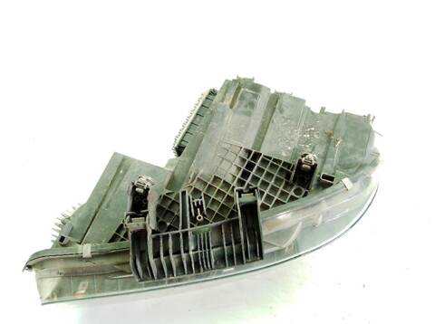 Foto 3ª: Faro Derecho Bmw Serie 2 215 216 D (2013)