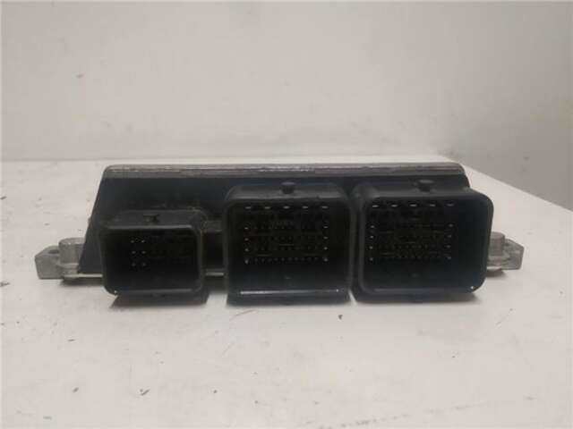 Foto 2ª: Centralita Motor ECU Peugeot 208 1.2 STYLE [1.2 LTR. - 60 KW 12V E-VTI - PURETECH] [HMZ / EB2F]
