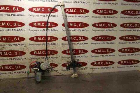 Foto 3ª: Elevalunas Manual Trasero Derecho Honda Crv LS 140CV 103KW RD8) [N22A2] (2005)