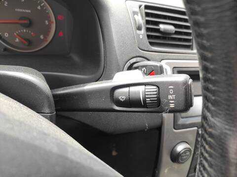 Foto 2ª: Mando Multifuncion Volvo V50 D4164T FAMILIAR (2006)