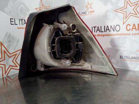 Foto 2ª: Piloto Portón Derecho Volkswagen Golf BERLINA 105CV 77KW