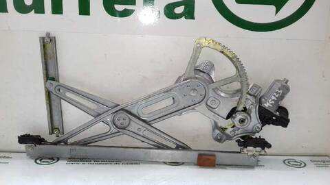 Foto 3ª: Elevalunas Eléctrico Delantero Derecho Toyota Auris 1.4 16V CAT 97CV 71KW [4ZZ] (2007)