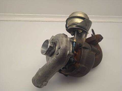 Foto 2ª: Turbocompresor Saab 9-3 2.2 16V TID CAT BERLINA 116CV 85KW (2002)