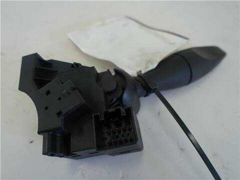 Foto 2ª: Mando Multifuncion Ford Fiesta 1.4 TDCI 68CV 50KW [F6JB] (2008)