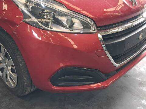 Foto 3ª: Paragolpes Delantero Peugeot 208 1.2 PURETECH 82 82CV 61KW [HM05] (2018)