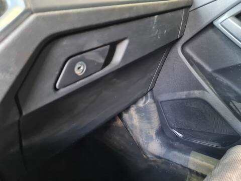 Guantera Audi Q3 35 TDI 150CV 110KW