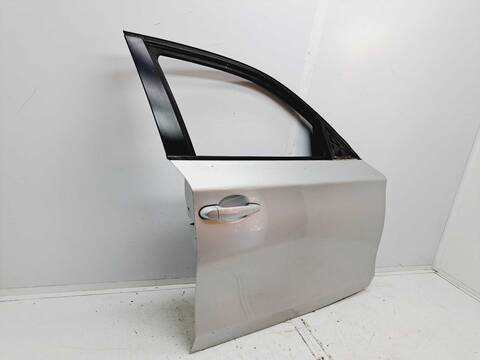 Foto 3ª: Puerta Delantera Derecha Bmw Serie 1 114 118D BERLINA 143CV 105KW [N47D20A] (2008)